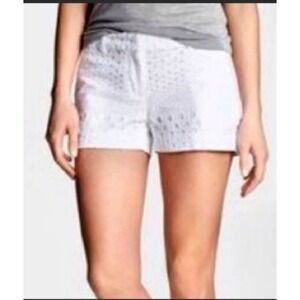 Banana Republic Eyelet Shorts White 4"‎ Inseam Summer Casual Size 2 NWT